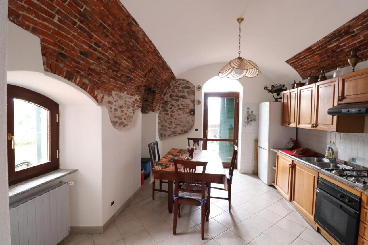 Appartamento In Borgata Storica Boissano Bagian luar foto